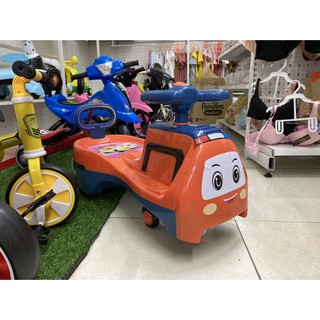 Xe lắc trẻ em Baby 3006