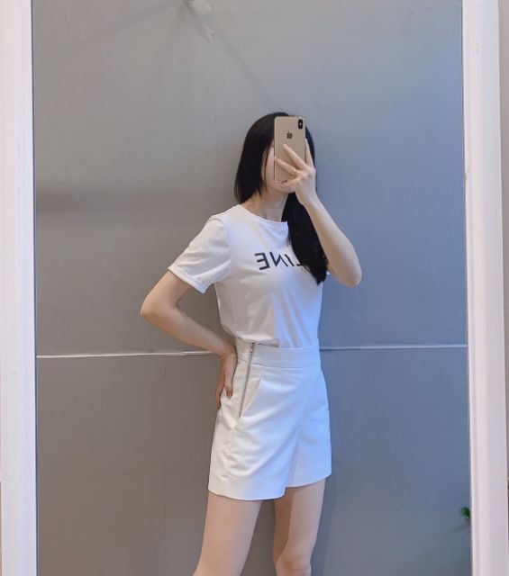 Short SHOJO dây kéo hông 🍑
☘Chất liệu kaki , co giãn nhẹ 🥝Đáy cao
☘
Size mlxl  🥦 
Màu đen xxl