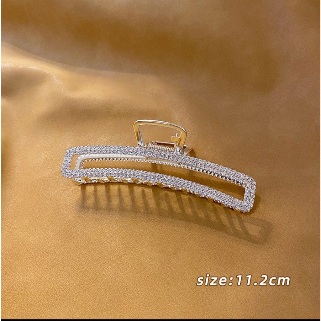 Kẹp Càng Cua Lớn Đính Ngọc Trai Sang Trọng Cho Nữ