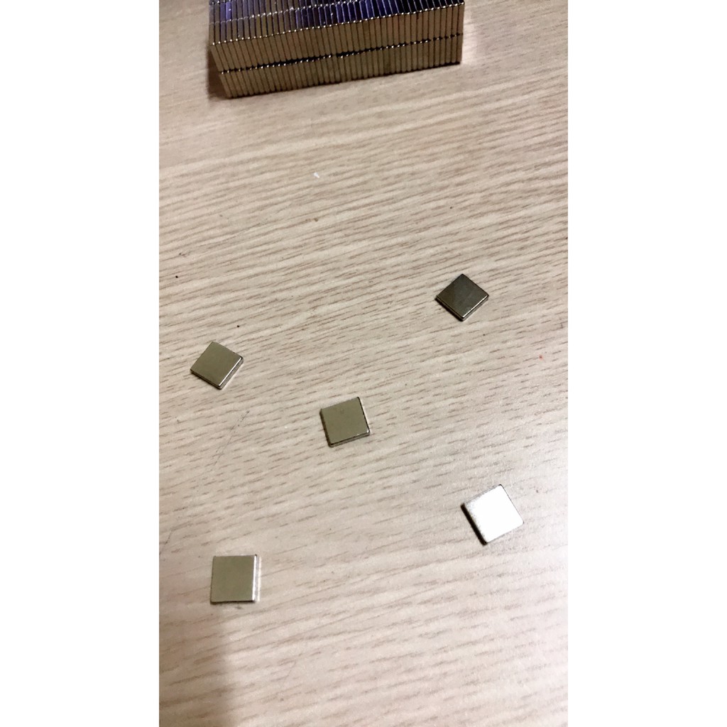 Nam châm viên 10x10x2 mm, loại na châm trắng đất hiếm hút cực mạnh.