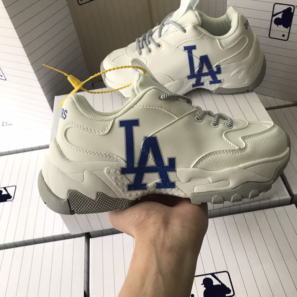 (Ảnh Thật + FullBox) Giày Thể Thao Hàn Quốc chữ LA | BigBuy360 - bigbuy360.vn