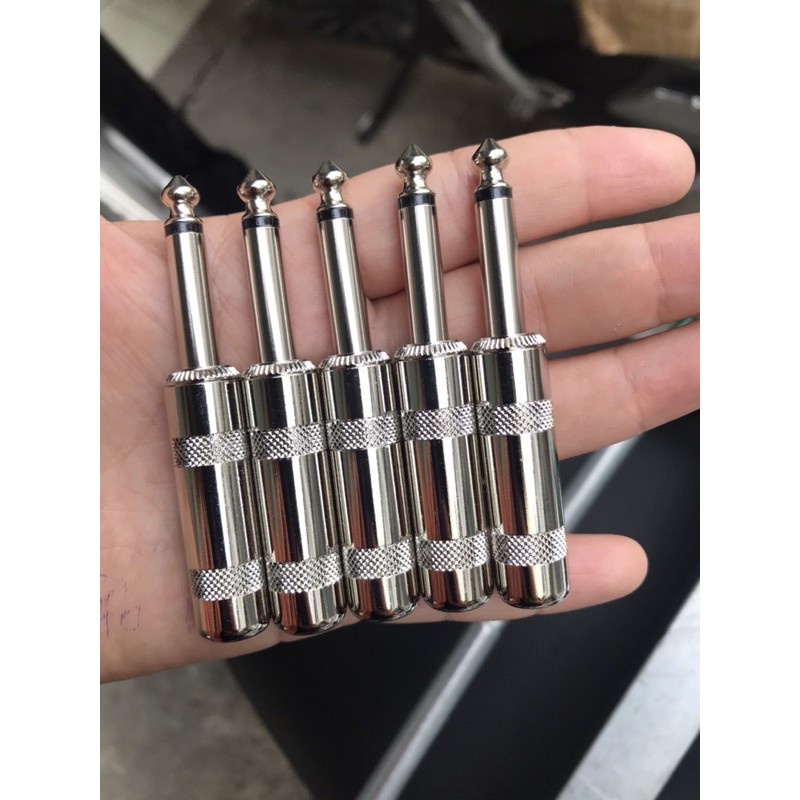 Jack loa 6.5 ly, giá 1 cái