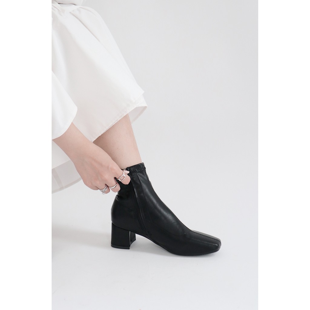 Giày bốt da cổ thấp Leather Ankle Boots