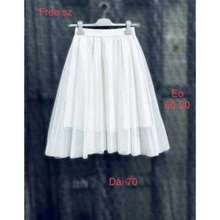 Chân váy lưới tutu dáng dài.