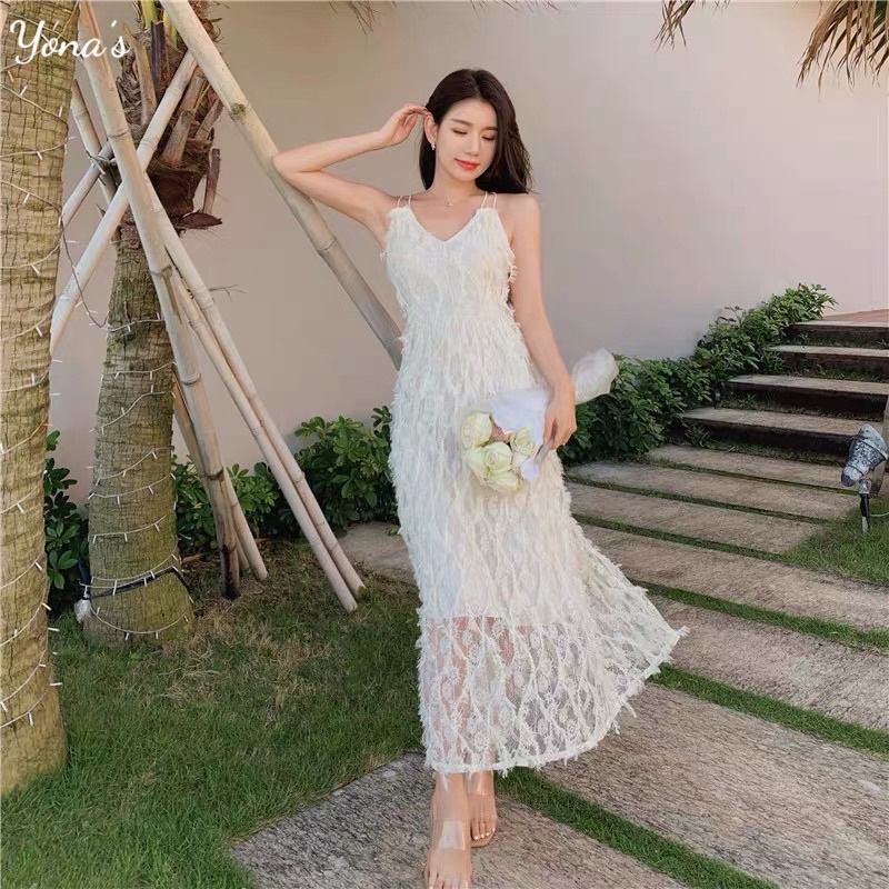 Sẵn Đầm maxi đi biển dã ngoại lông vũ thiết kế 2 dây hở lưng sang chảnh 2023 MSP D24
