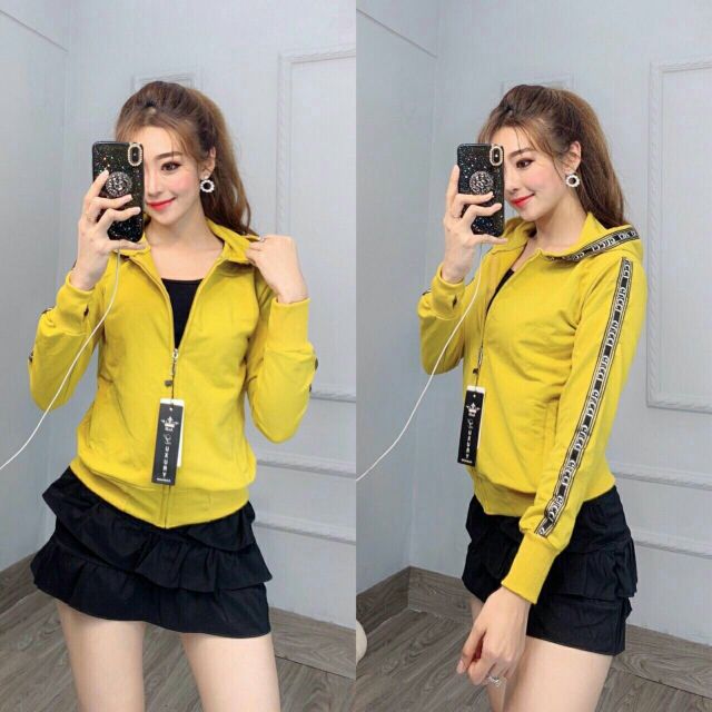 Áo khoác da cá hình chụp thật hàng bên mình luôn nha