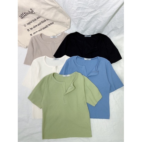 ÁO NỮ CROPTOP GÂN TAY NGẮN XẺ CỔ V | ÁO THUN NỮ DẠNG CROPTOP ĐẸP- AK0037 | bear.story