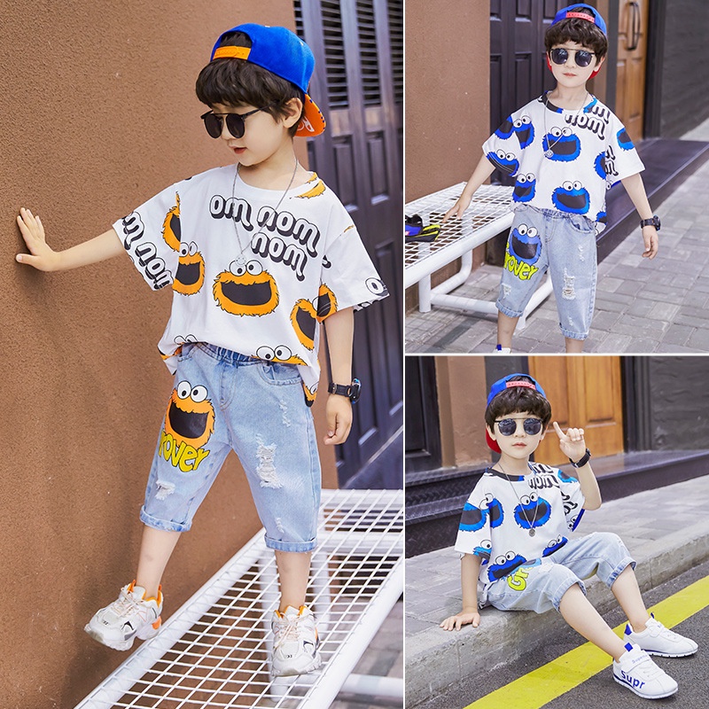 Bộ quần áo bé trai set áo phông thun cotton cộc tay và quần ngố jeans rách gấu GROVERS phong cách Hàn Quốc size 7-18 kg