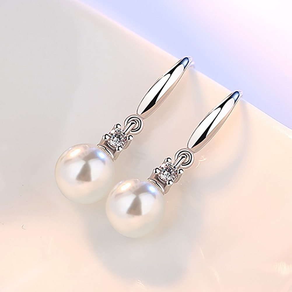 Đôi Bông Tai Ngọc Trai Kiểu Dáng Thời Trang Cho Nữ