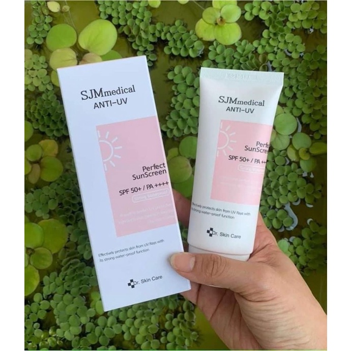 kem chống nắng sjm