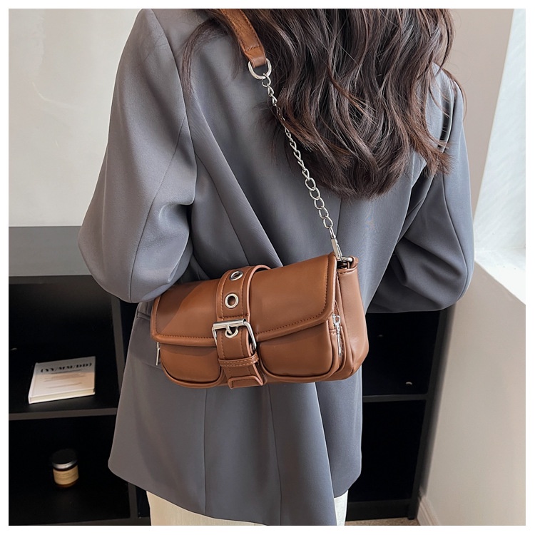 Túi Đeo Một Bên Vai niche Phổ Biến Trong Năm Mới