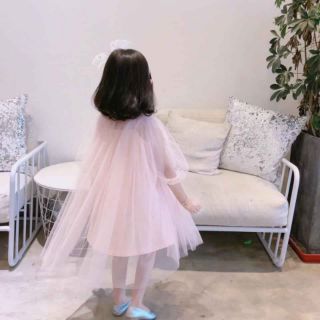 Đầm bé gái dễ thương