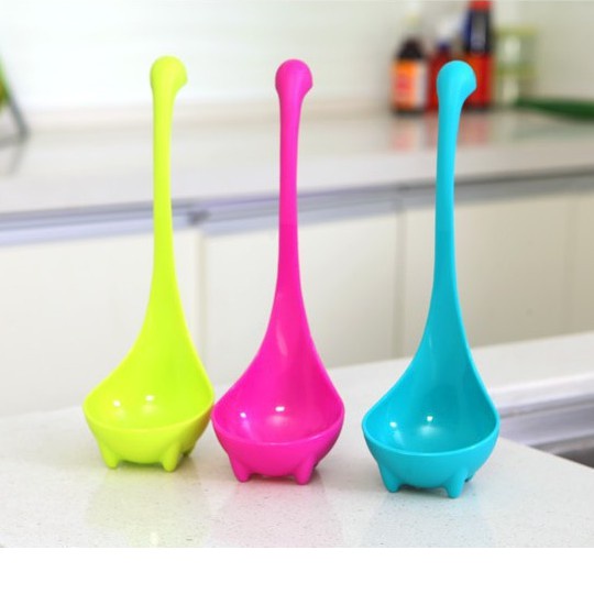 Muôi Múc Canh Cán Dài Tự Đứng KUNBE Kiểu Hoạt Hình Ngộ Nghĩnh