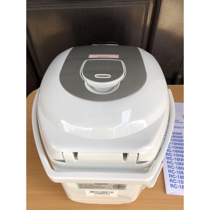 [CHÍNH HÃNG] Nồi cơm điện Toshiba 1 lít RC-10NMF (WT) 10NMF | BigBuy360 - bigbuy360.vn