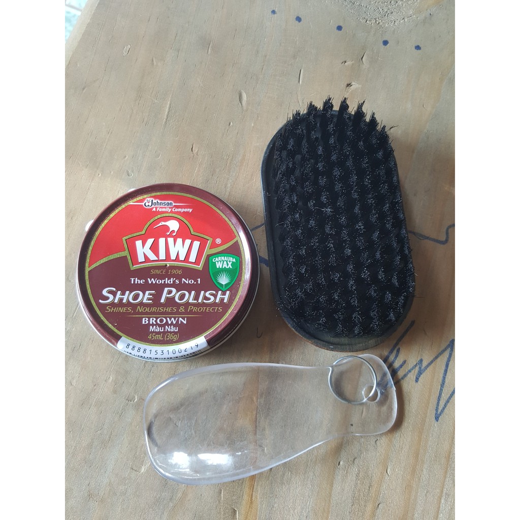COMBO 1 XI ĐÁNH GIÀY KIWI , 1 BÀN CHẢI, 1 ĐÓN GIÀY.