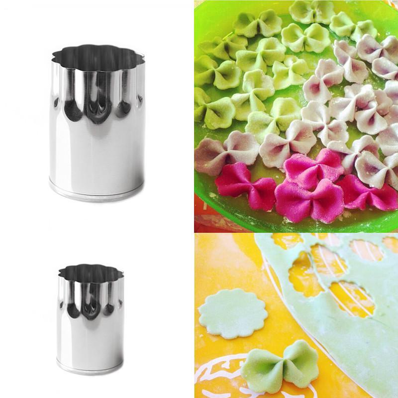 Set 8 Khuôn Cắt Tạo Hình Rau Củ Quả Đa Năng Tiện Dụng
