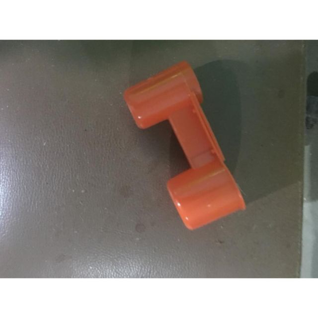 Vòi uống nước tự động cho chim, bồ câu