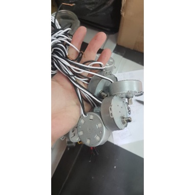 Motor đảo gió quạt điều hòa hơi nước