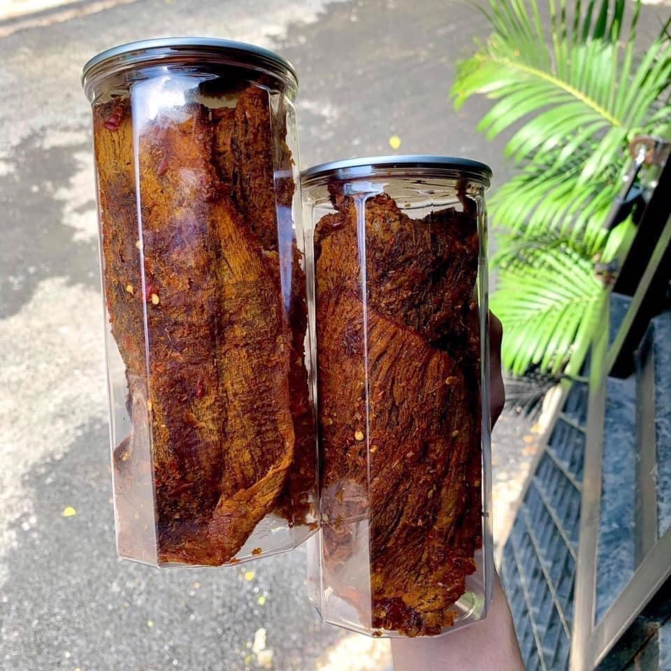 Khô bò miếng 250g mềm ngon, bò khô miếng cao cấp ăn liền - Ăn vặt nhà Cốm