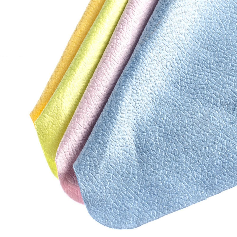 Set 4 khăn lau mắt kính/ màn hình điện thoại bằng sợi microfiber màu sắc ngẫu nhiên chất lượng cao