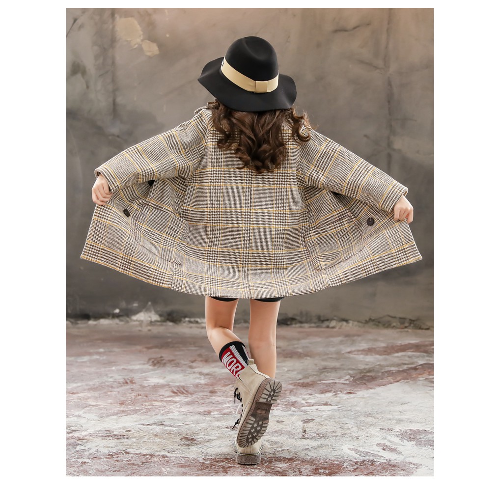 Áo dạ kẻ cho bé gái