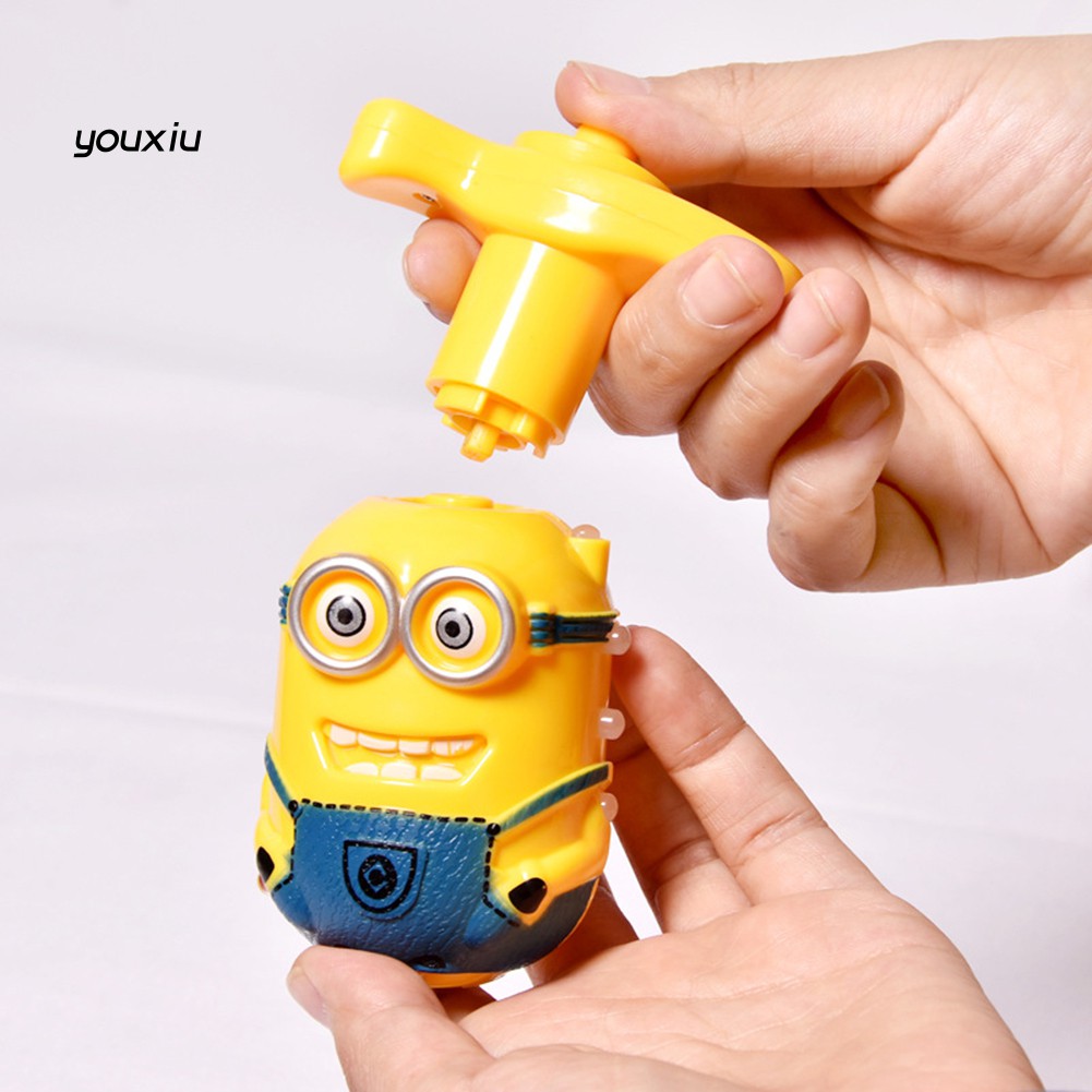 Con Quay Hình Minion Có Đèn Led Và Nhạc Cho Bé