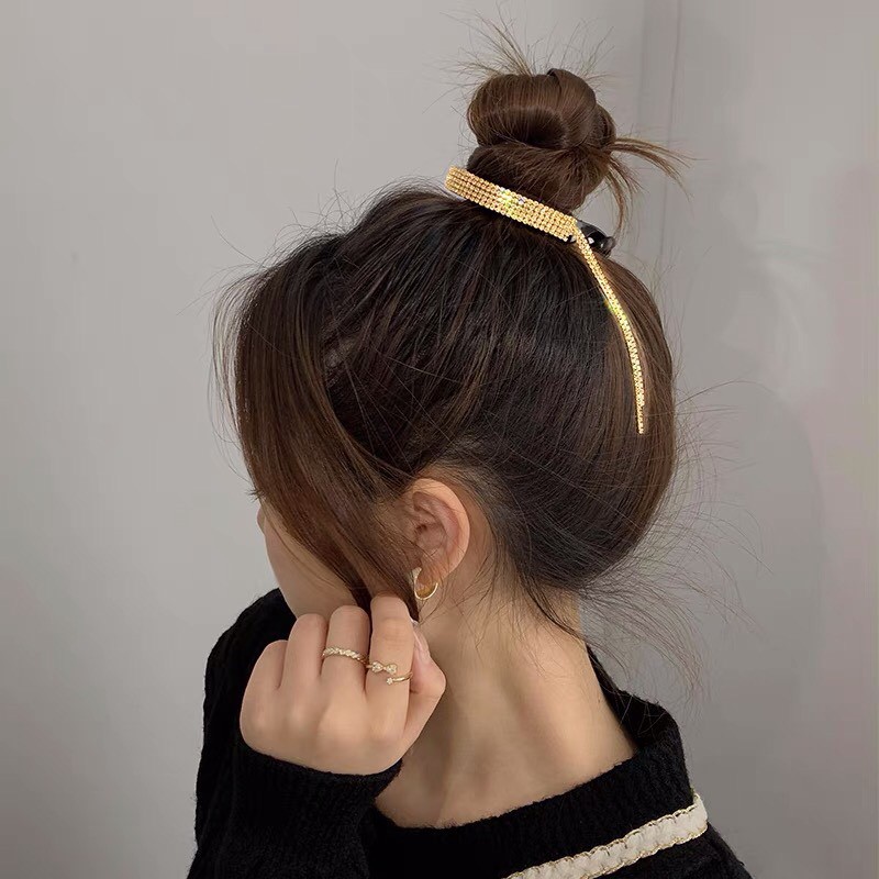 Kẹp búi tóc đính đá lấp lánh cột búi tóc cao tua rua Hàn Quốc thiết kế thời trang cho nữ hottrend 2022 KBT