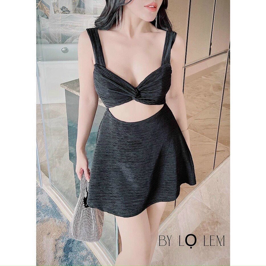 đầm xốp body kiểu xoắn ngực 2 dây hở bụng