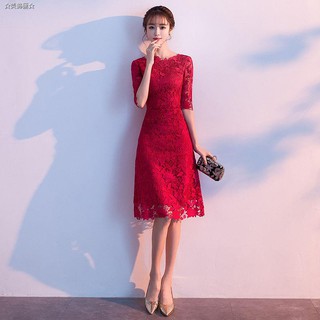 Đầm dự tiệc màu đỏ tay lửng kiểu dáng trẻ trung xinh xắn