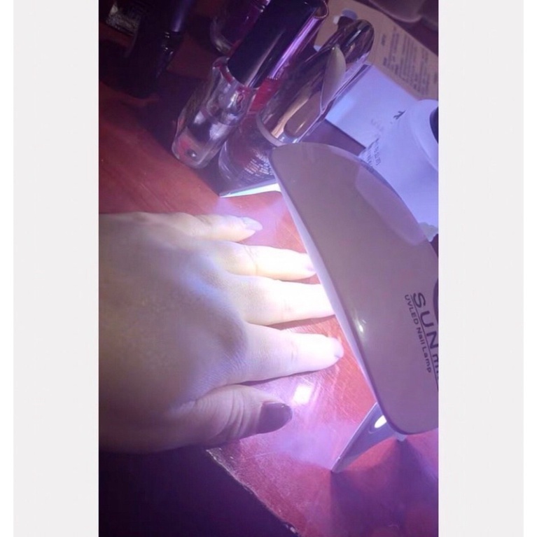 Máy Hơ Gel Gắn Móng Tay Siêu Tiện