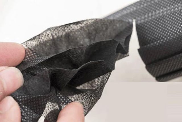 Hộp 50 chiếc khẩu trang y tế kháng khuẩn màu đen | BigBuy360 - bigbuy360.vn