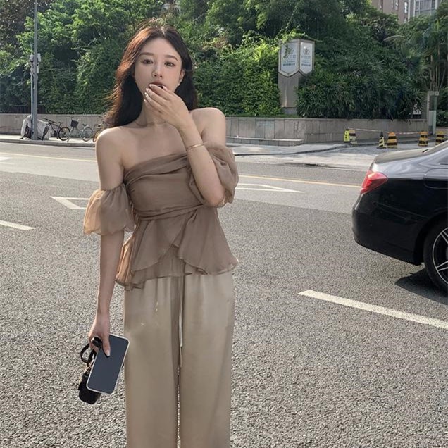 Áo Nữ Tay Ngắn Hở Vai Thời Trang Quyến Rũ