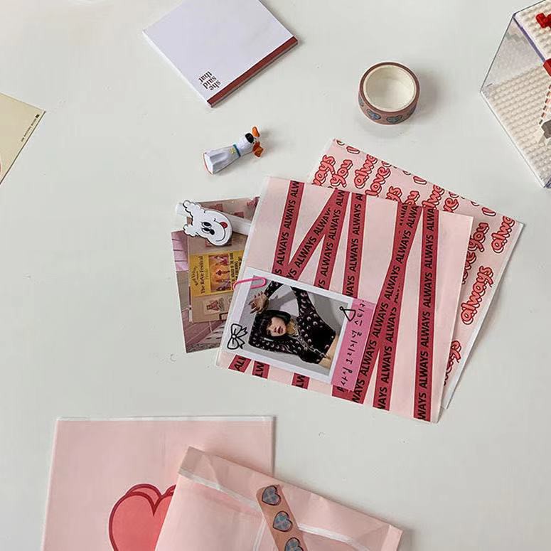 Túi Giấy Đựng Quà Màu Hồng Phối Ruy Băng Dễ Thương