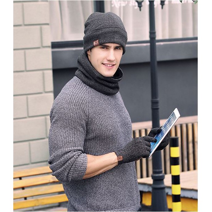 Bộ găng tay cảm ứng , khăn quàng cổ , mũ len nam ấm áp tiện dụng cho mùa đông 2018