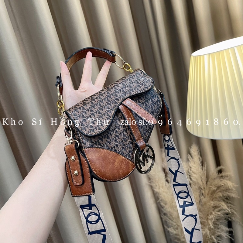 Túi xách nữ yên ngựa in hoạ tiết chữ mk❣️Freeship❣️