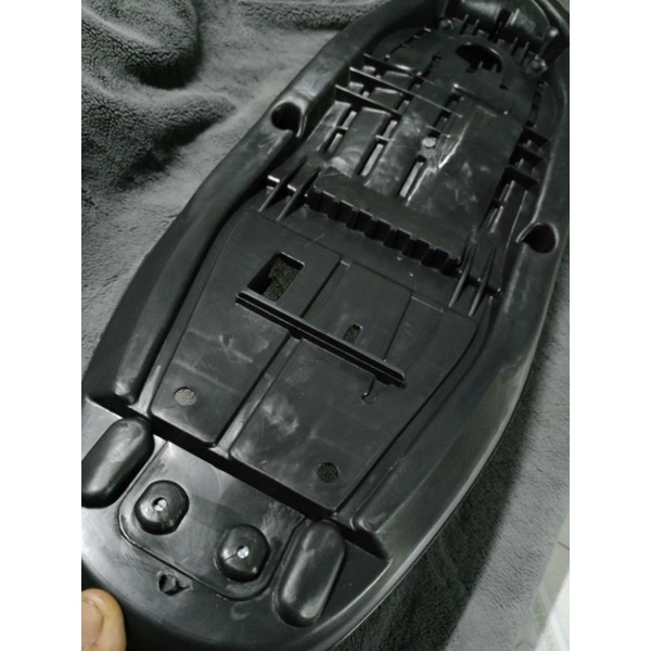 Đế nhựa Yên Xe Sirius FI loại tốt chống gãy bể