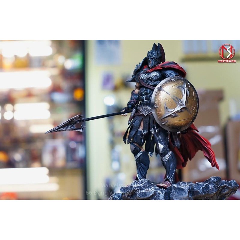 Mô hình Batman Sparta play arts kai cử động khớp