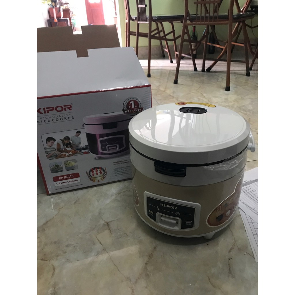 Nồi cơm điện Kipor 1.8 lít