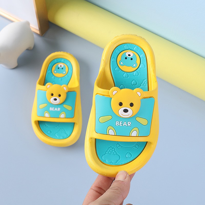 Dép đúc bánh mì nguyên khối thú bông gấu con 3D cho bé trai bé gái cao cấp cute