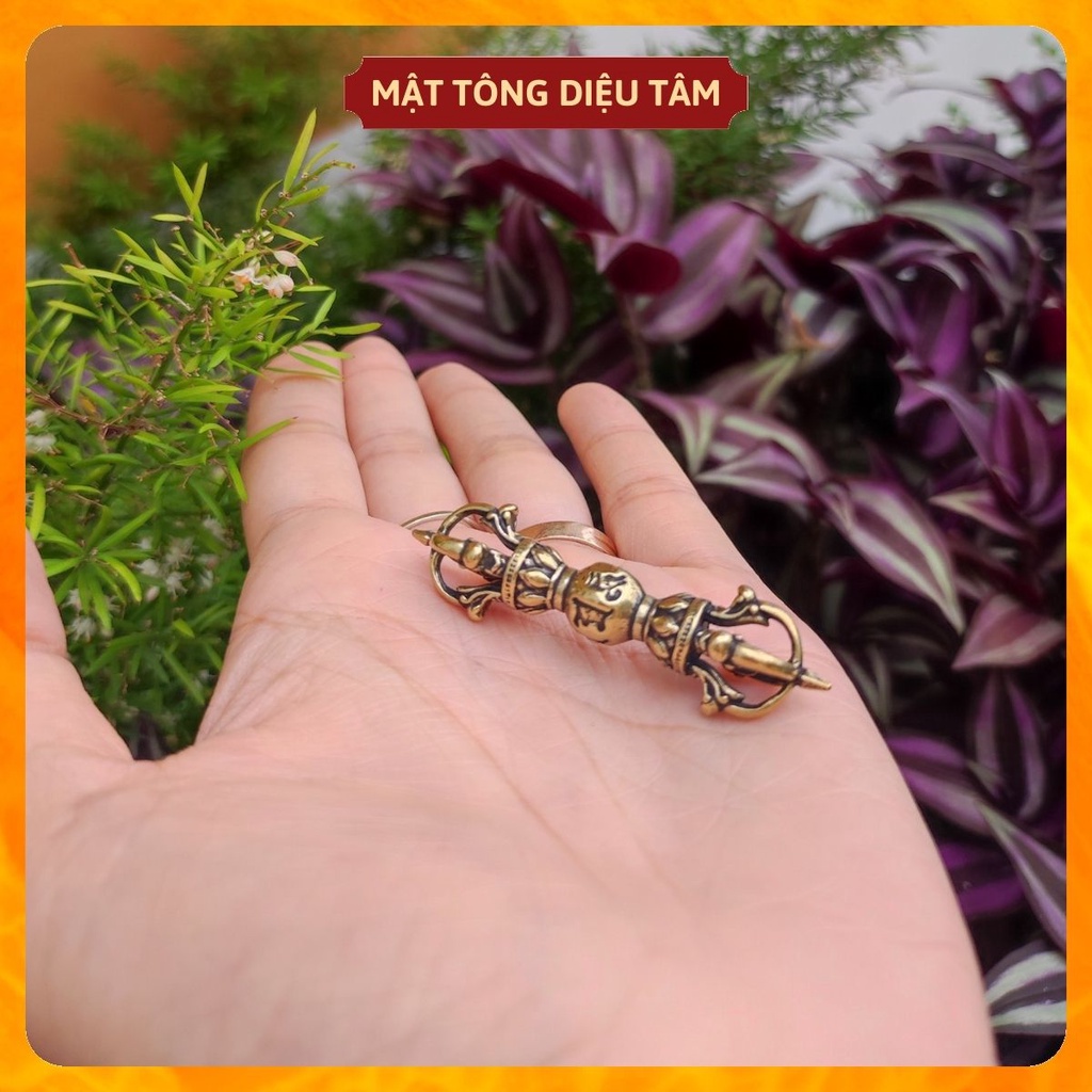 Chày kim cang chuỳ kim cương pháp khí mật tông phong thuỷ cầu bình an may mắn có chữ om 5cm