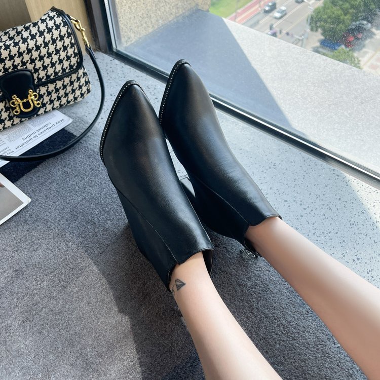 Giày bốt cao gót mũi nhọn cổ ngắn phối khóa kéo thời trang cho nữ | BigBuy360 - bigbuy360.vn