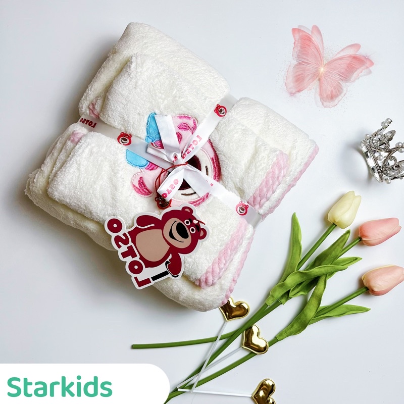 Set khăn gấu Lotso lông cừu mềm mại, thấm hút tốt cho mẹ và bé, chống nấm mốc và vi khuẩn, không rụng lông