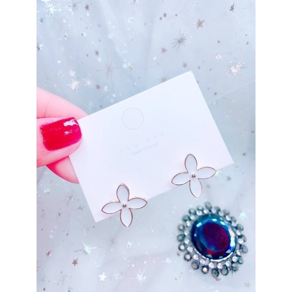 bông tai hoa bốn cánh, khuyên tai hình bông hoa màu sắc phong cách hàn quốc