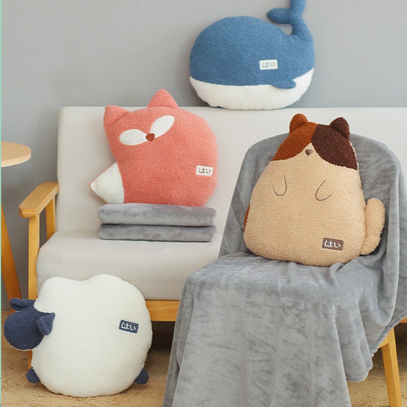 Gối ôm kèm chăn Kẻ du hành hình thú cute