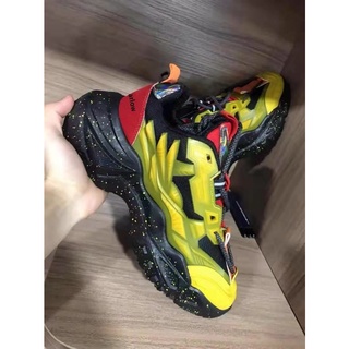 sneaker Phien bản giới hạn - phong cách hàn quốc