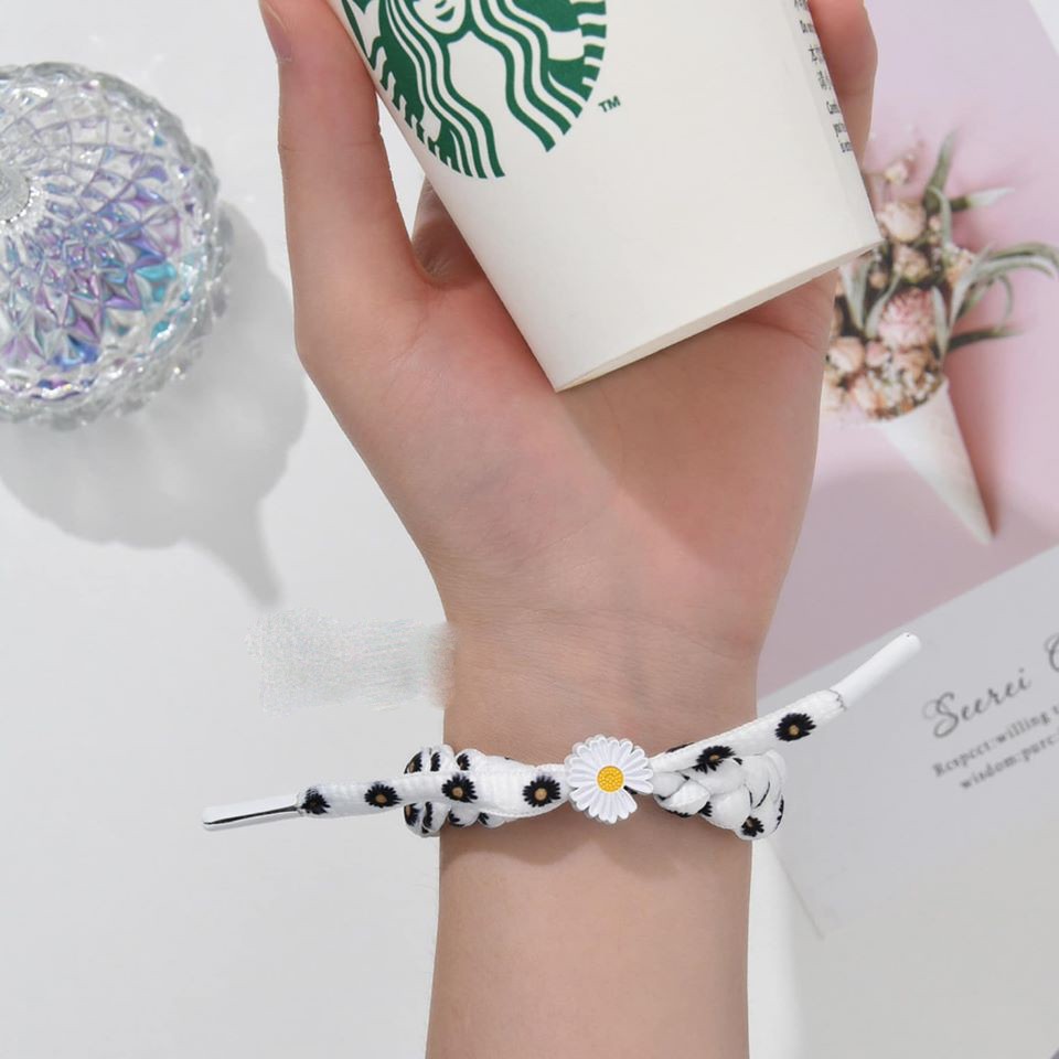 Vòng Tay Bện Dây Mặt Hình Hoa Cúc 2 Màu Siêu Hot Trend ( Ảnh Thật )