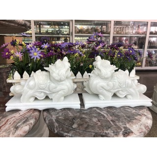 Cặp Tỳ Hưu phong thủy tài lộc đá trắng có đế đá - Dài 20 cm