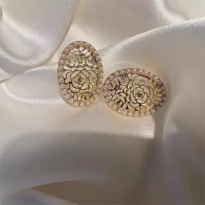 Hoa tai đính hạt nữ tính phong cách cổ điển - Maben