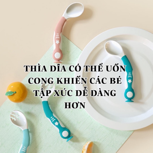 Set thìa dĩa ăn dặm uốn cong có đế hút chân không cho bé tập xúc