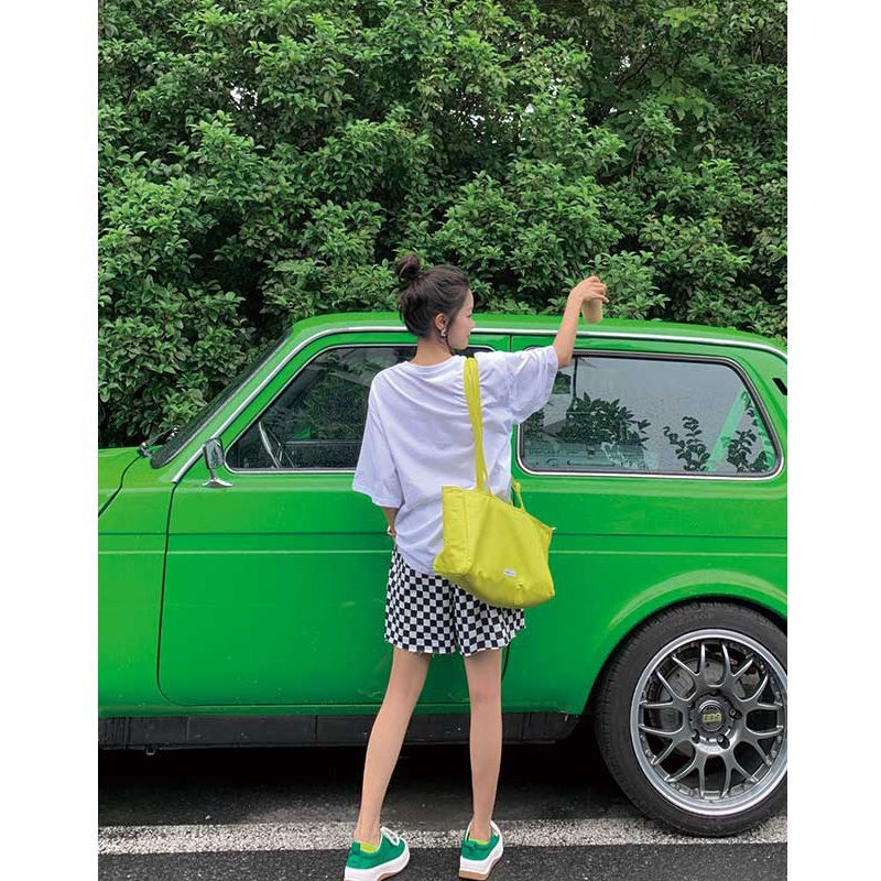 Quần short lưng cao ống rộng thiết kế xẻ tà họa tiết sọc caro thời trang cá tính cho nữ